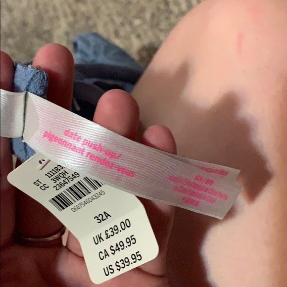 Pink bra - Picture 5 of 5